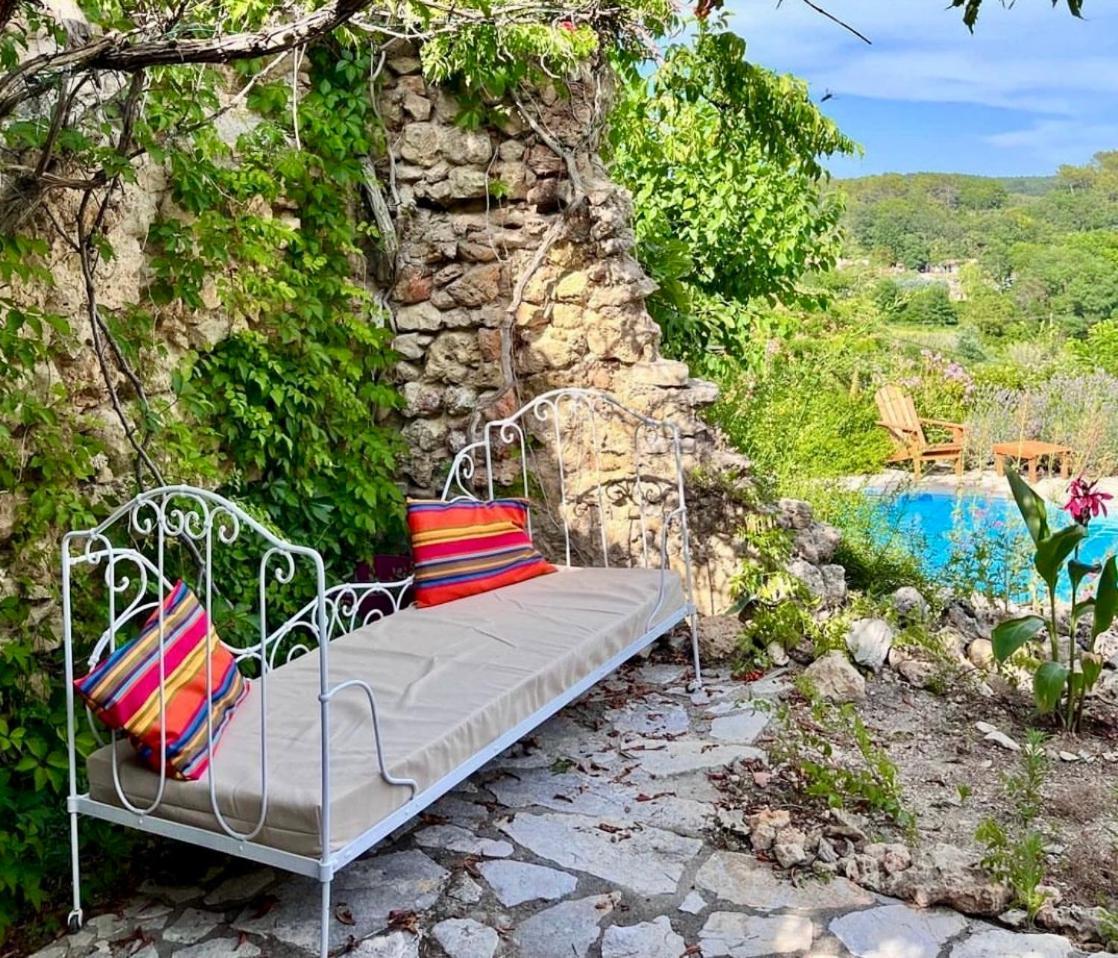 La Parenthese Du Var - Chambre D'Hotes Petits Dejeuners Inclus Et Terrasse Ombragee Saint-Antonin-du-Var ภายนอก รูปภาพ